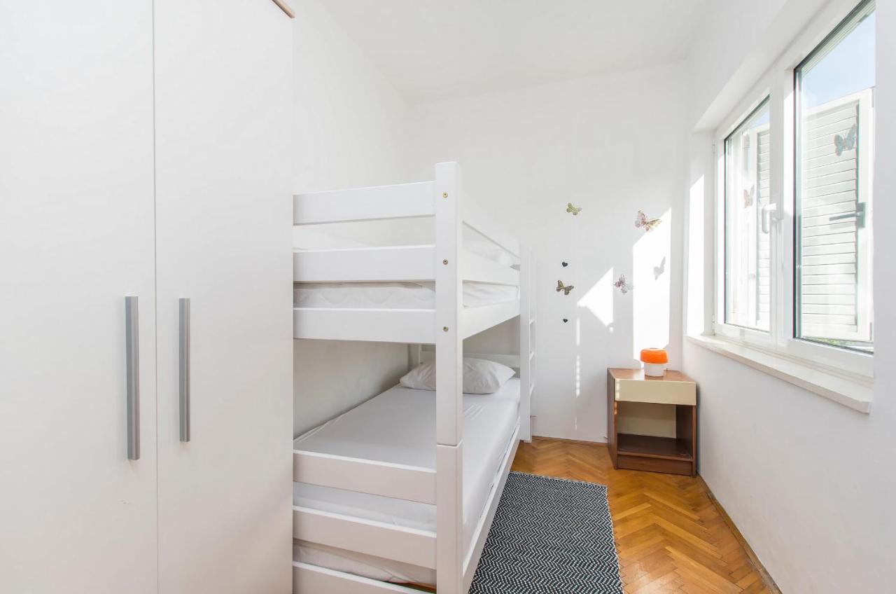 Apartment And Rooms Franka Zaboric Dış mekan fotoğraf