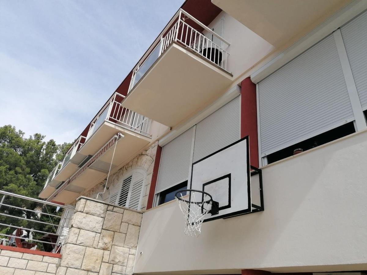 Apartment And Rooms Franka Zaboric Dış mekan fotoğraf